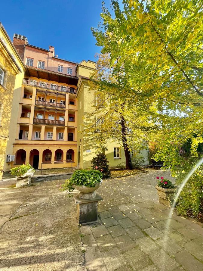 Old Town Best View Wifi 300 Mb/S Huge Screen Netflix Appletv Amazontv Warsaw Ngoại thất bức ảnh