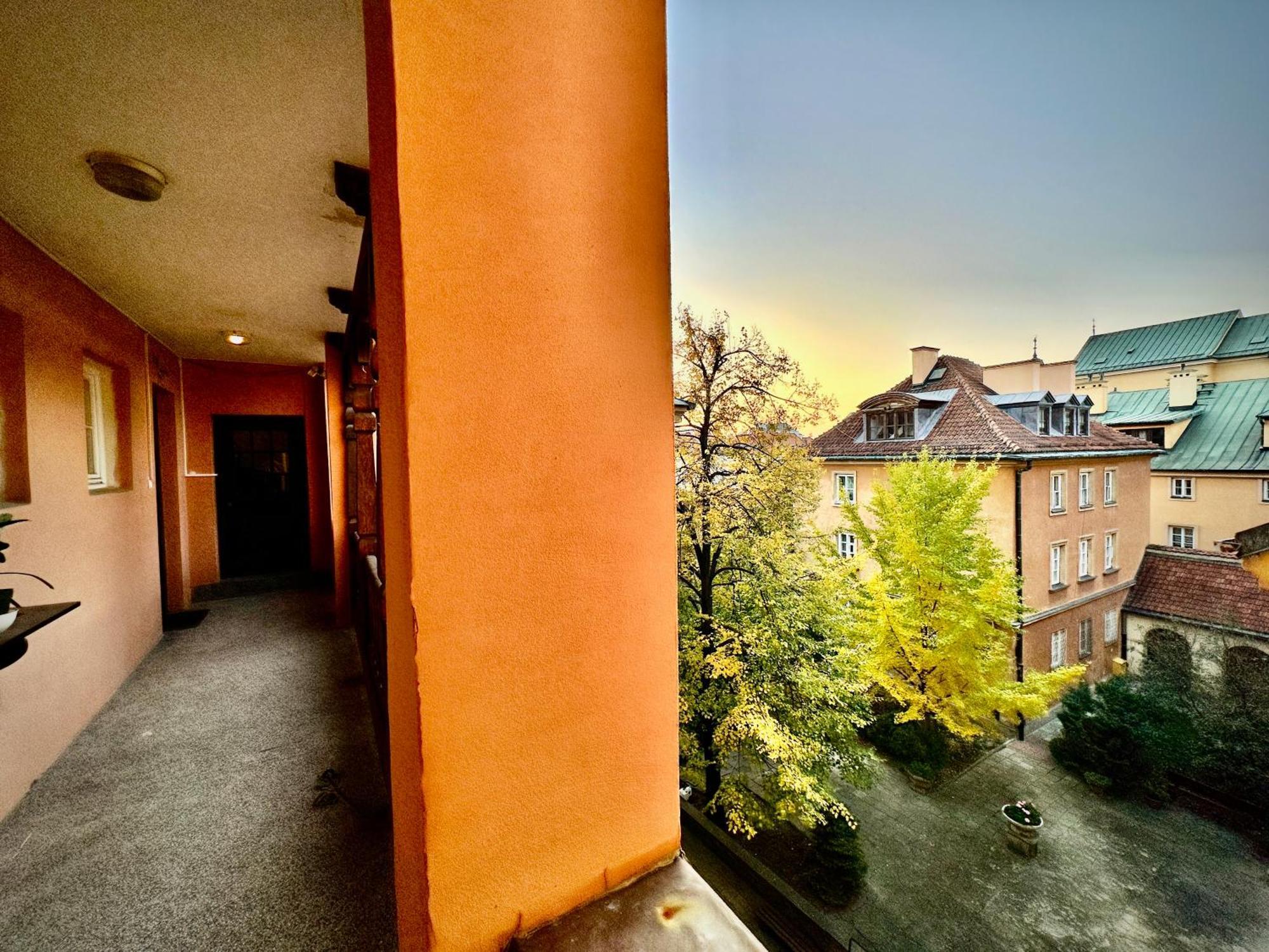 Old Town Best View Wifi 300 Mb/S Huge Screen Netflix Appletv Amazontv Warsaw Ngoại thất bức ảnh