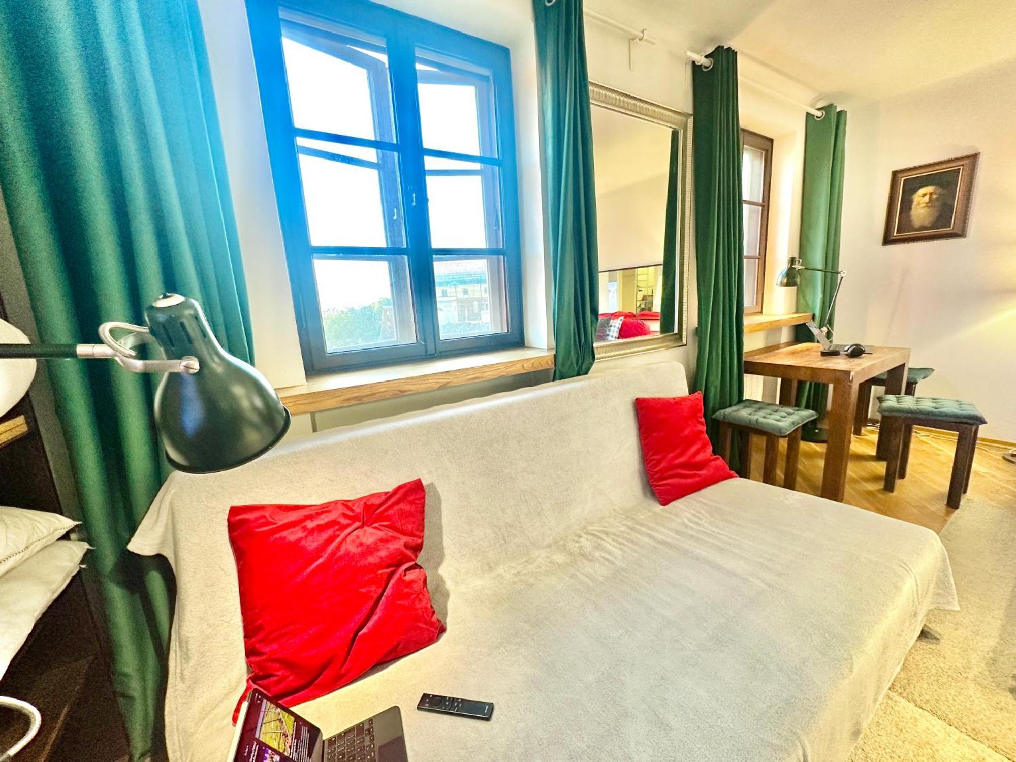 Old Town Best View Wifi 300 Mb/S Huge Screen Netflix Appletv Amazontv Warsaw Ngoại thất bức ảnh
