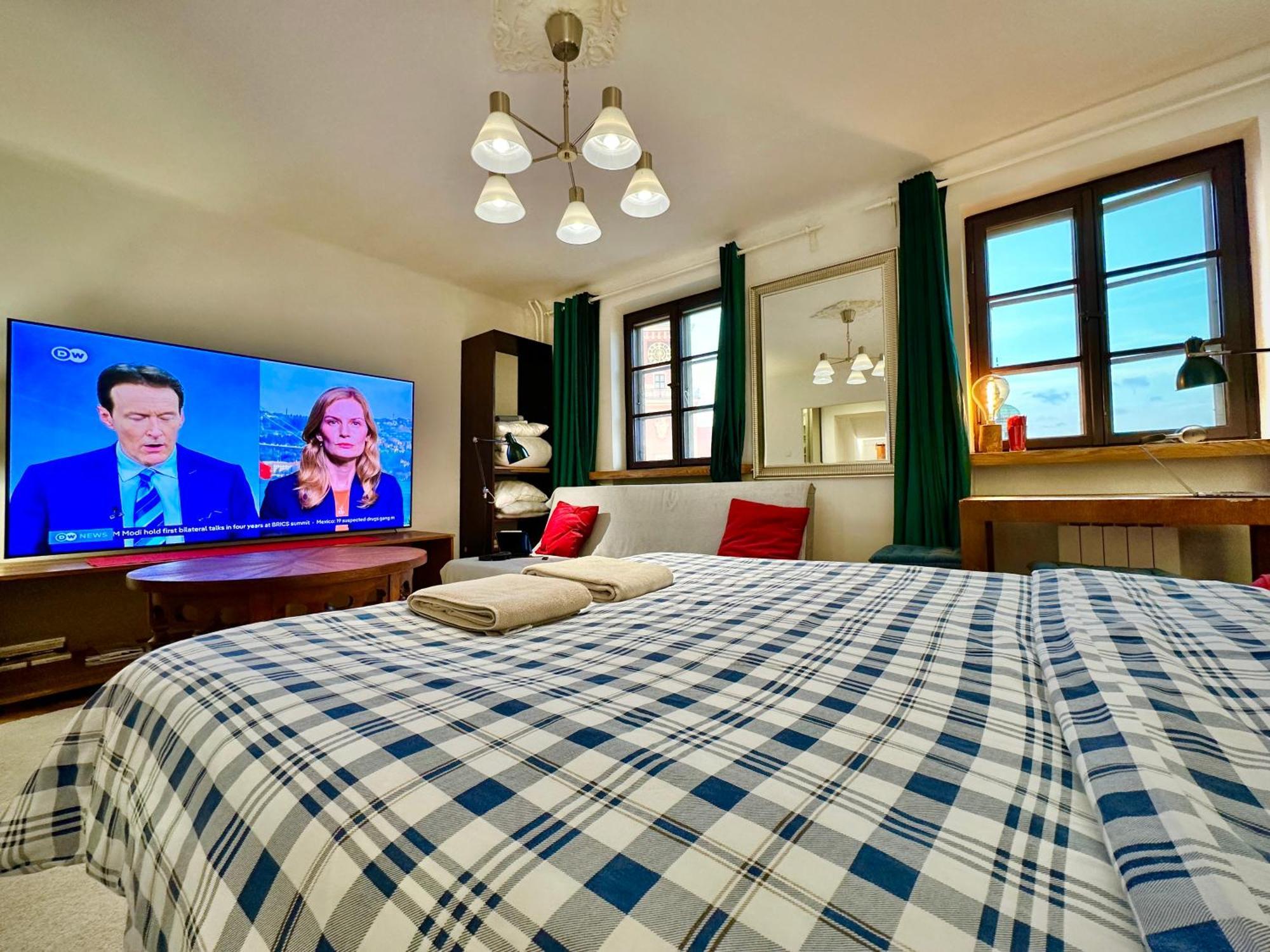 Old Town Best View Wifi 300 Mb/S Huge Screen Netflix Appletv Amazontv Warsaw Ngoại thất bức ảnh